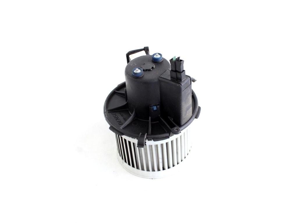 VENTILATOR  KABINE  OEM N. 77364885 ORIGINAL REZERVNI DEL FIAT 500 CINQUECENTO 312 MK3 (2007 - 2015) DIESEL LETNIK 2009