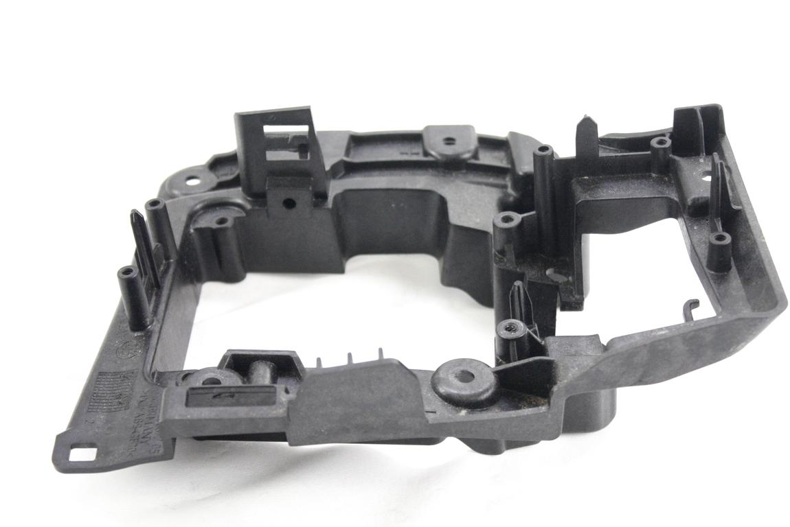 SREDINSKA KONZOLA  OEM N. 51169206677 ORIGINAL REZERVNI DEL BMW SERIE 5 F10 F11 (2010 - 2017) DIESEL LETNIK 2011