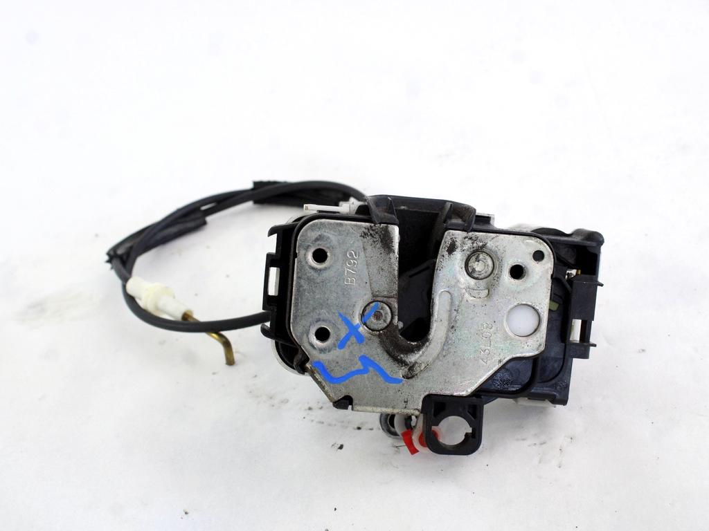 CENTRALNO ZAKLEPANJE PREDNIH LEVIH VRAT OEM N. 51827414 ORIGINAL REZERVNI DEL FIAT 500 CINQUECENTO 312 MK3 (2007 - 2015) DIESEL LETNIK 2009