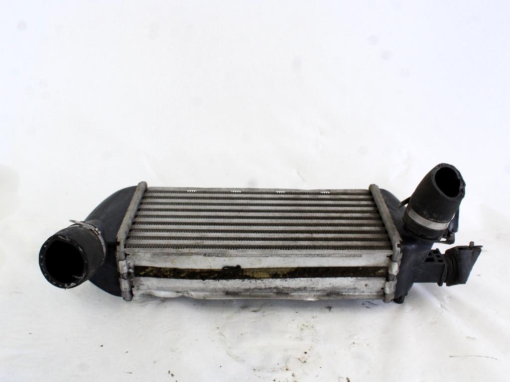 HLADILNIK INTERCOOLER OEM N. 51787495 ORIGINAL REZERVNI DEL FIAT 500 CINQUECENTO 312 MK3 (2007 - 2015) DIESEL LETNIK 2009