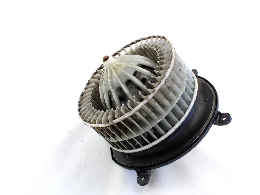 VENTILATOR  KABINE  OEM N. A2118300908 ORIGINAL REZERVNI DEL MERCEDES CLASSE CLS C219 BER (2004 - 2010)DIESEL LETNIK 2008