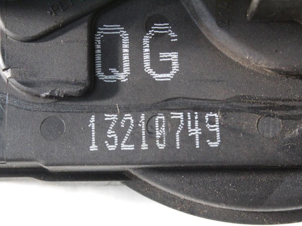 CENTRALNI ZAKLEP SPREDNJIH VRAT  OEM N. 13210749 ORIGINAL REZERVNI DEL OPEL ZAFIRA B ONE FAMILY A05 M75 (2011 - 2014) BENZINA LETNIK 2014