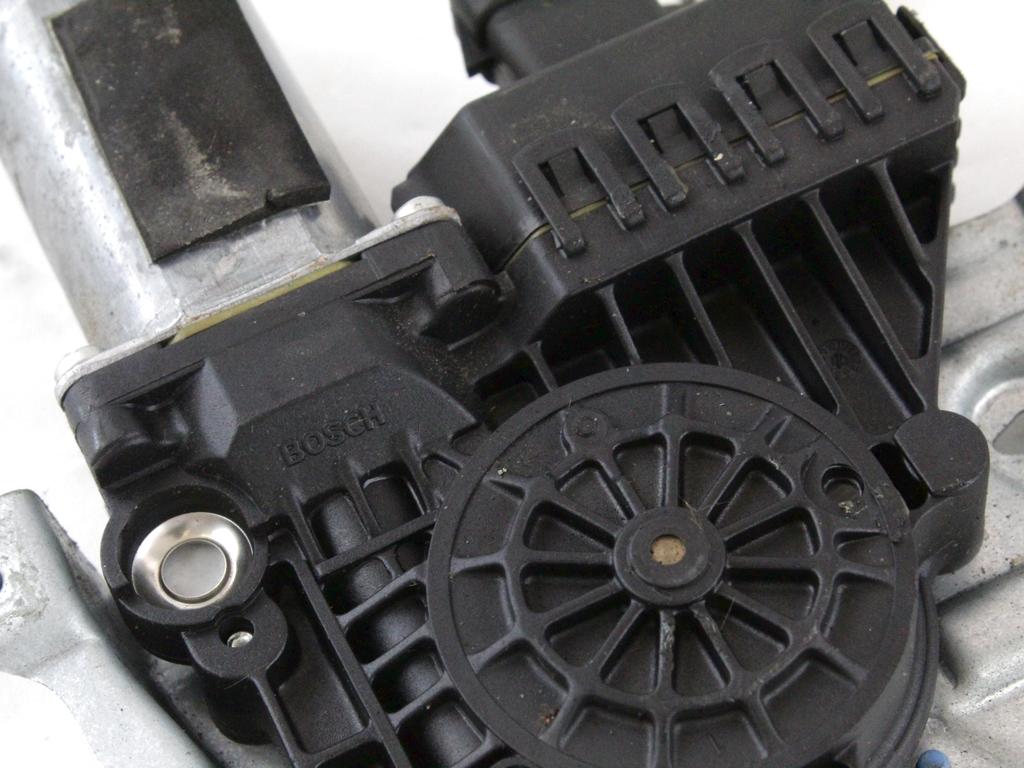 MEHANIZEM DVIGA SPREDNJIH STEKEL  OEM N. 18886 SISTEMA ALZACRISTALLO PORTA ANTERIORE ELETTR ORIGINAL REZERVNI DEL OPEL ZAFIRA B ONE FAMILY A05 M75 (2011 - 2014) BENZINA LETNIK 2014