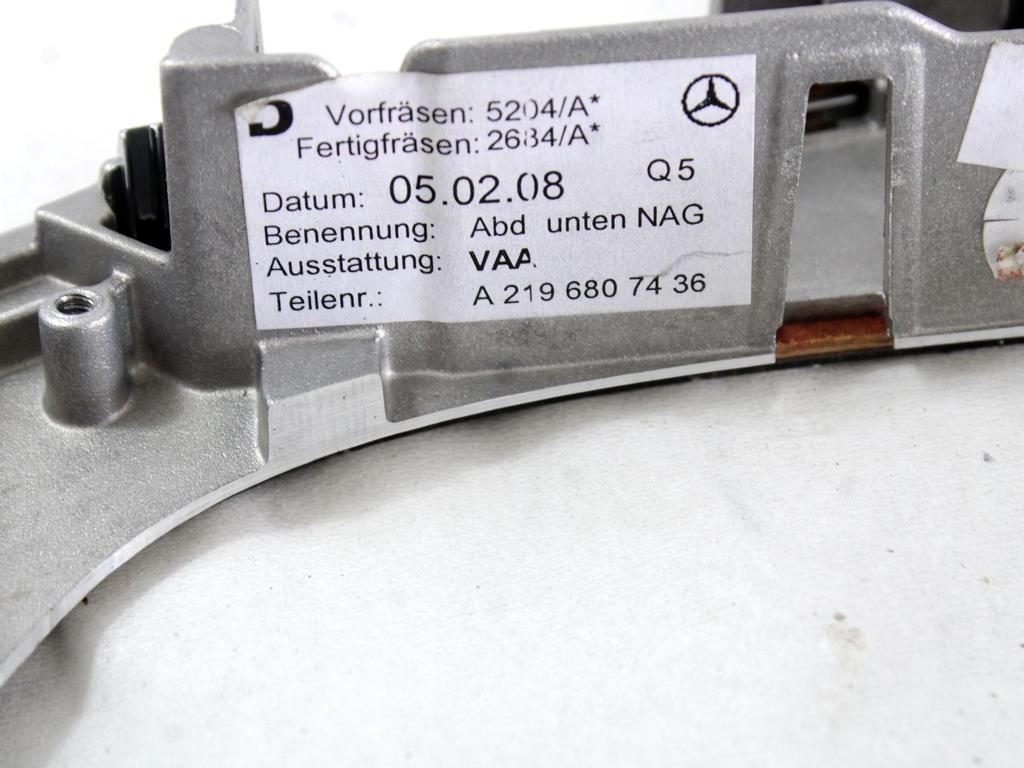 SREDINSKA KONZOLA  OEM N. A2196807436 ORIGINAL REZERVNI DEL MERCEDES CLASSE CLS C219 BER (2004 - 2010)DIESEL LETNIK 2008