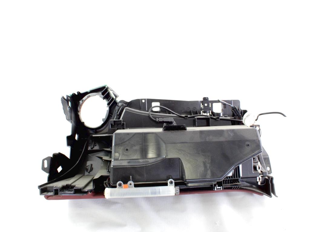 PREDAL ZA DOKUMENTE OEM N. A21968000989E44 ORIGINAL REZERVNI DEL MERCEDES CLASSE CLS C219 BER (2004 - 2010)DIESEL LETNIK 2008