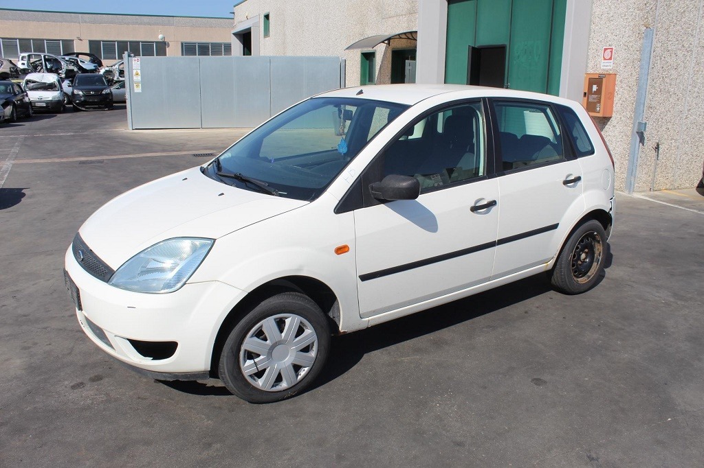 FORD FIESTA 1.2 B 55KW 5M 5P (2003) RICAMBI USATI AUTO IN PIAZZALE DA SMONTARE 