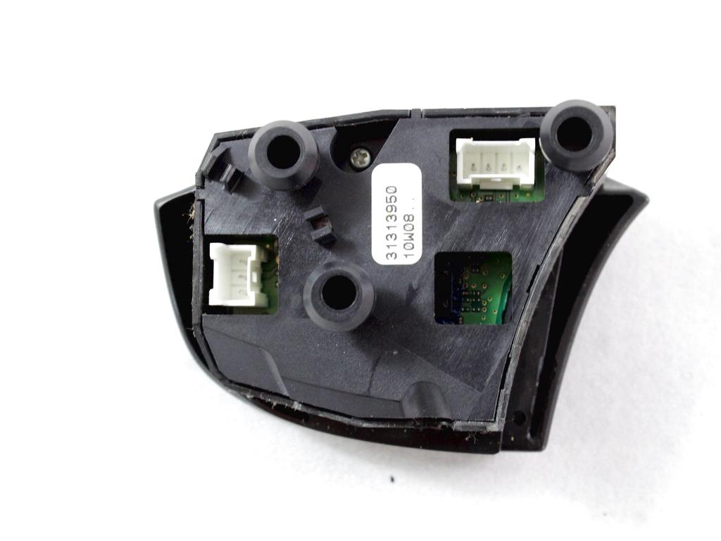 MULTIFUNKCIJSKI VOLAN OEM N. 31313950 ORIGINAL REZERVNI DEL VOLVO V50 545 R (2007 - 2012) DIESEL LETNIK 2010