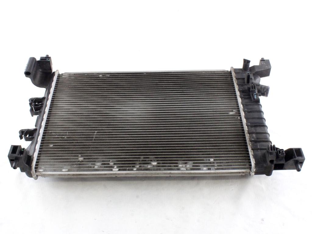 RADIATOR VODE OEM N. 95939915 ORIGINAL REZERVNI DEL CHEVROLET AVEO MK2 T300 (2011 - 2015) DIESEL LETNIK 2012