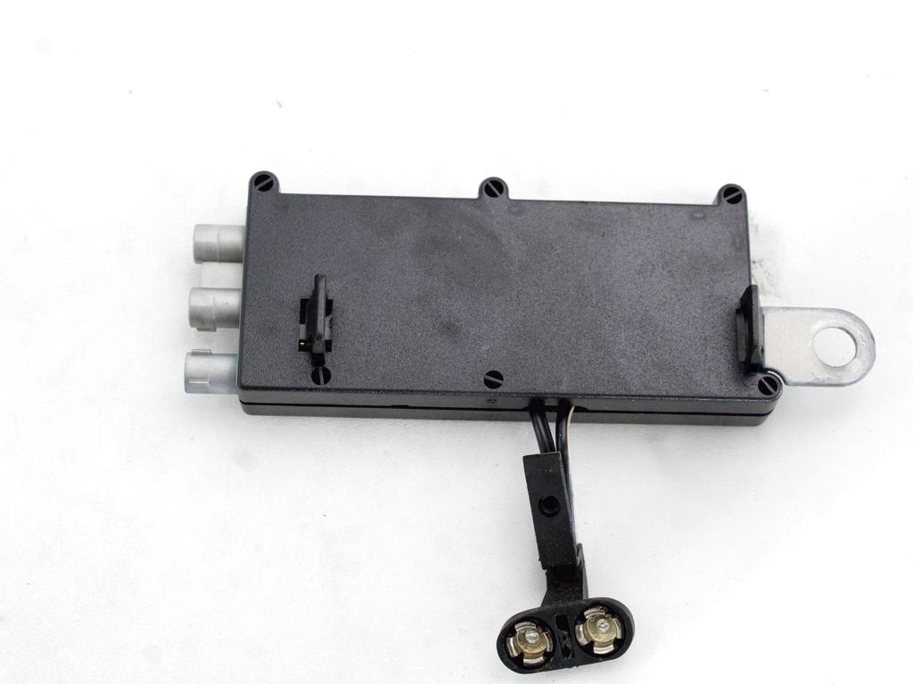 OJACEVALEC / ANTENA OEM N. 30737918 ORIGINAL REZERVNI DEL VOLVO V50 545 R (2007 - 2012) DIESEL LETNIK 2010