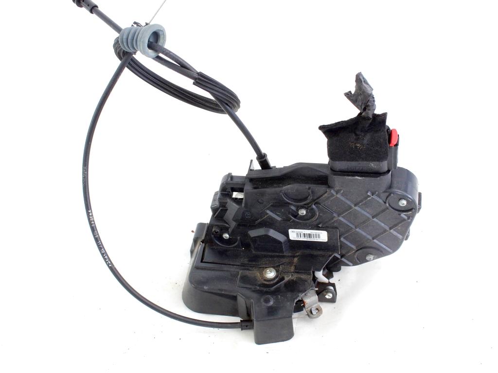 CENTRALNI ZAKLEP SPREDNJIH VRAT  OEM N. 30799303 ORIGINAL REZERVNI DEL VOLVO V50 545 R (2007 - 2012) DIESEL LETNIK 2010