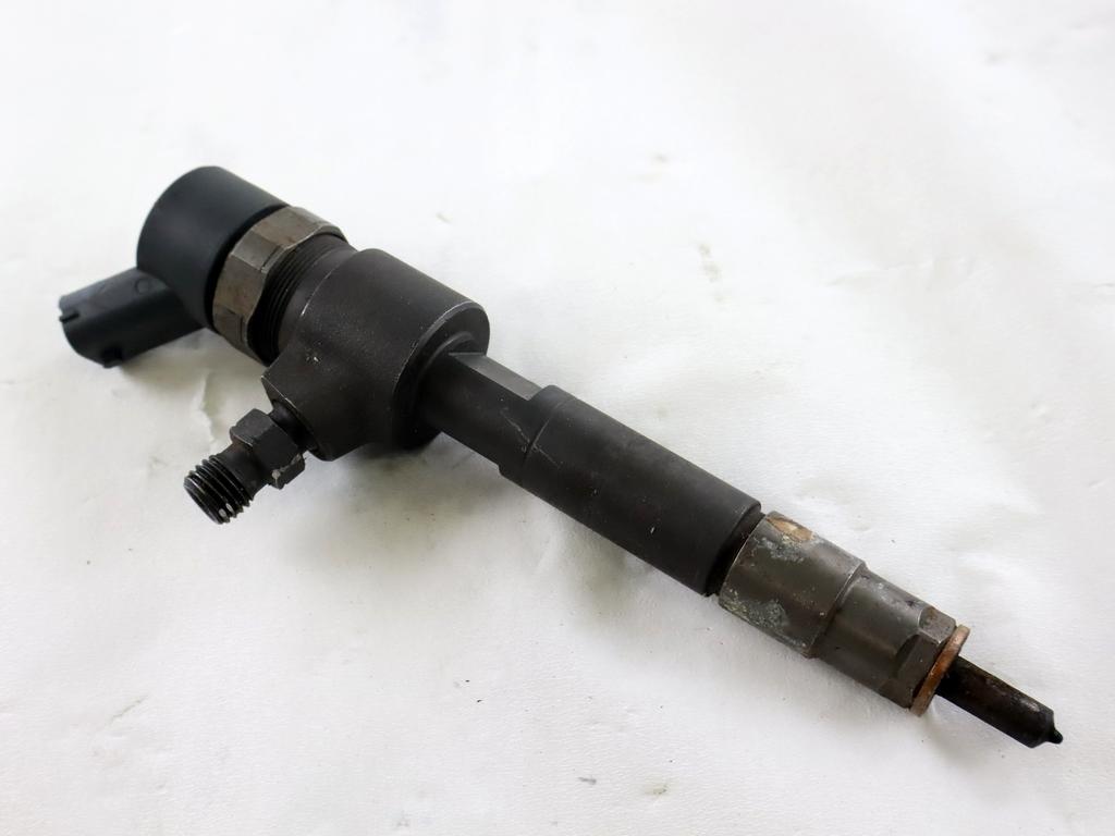 INJEKTORJI DIESEL OEM N. 17901103 ORIGINAL REZERVNI DEL OPEL ZAFIRA B A05 M75 (2005 - 2008) DIESEL LETNIK 2007