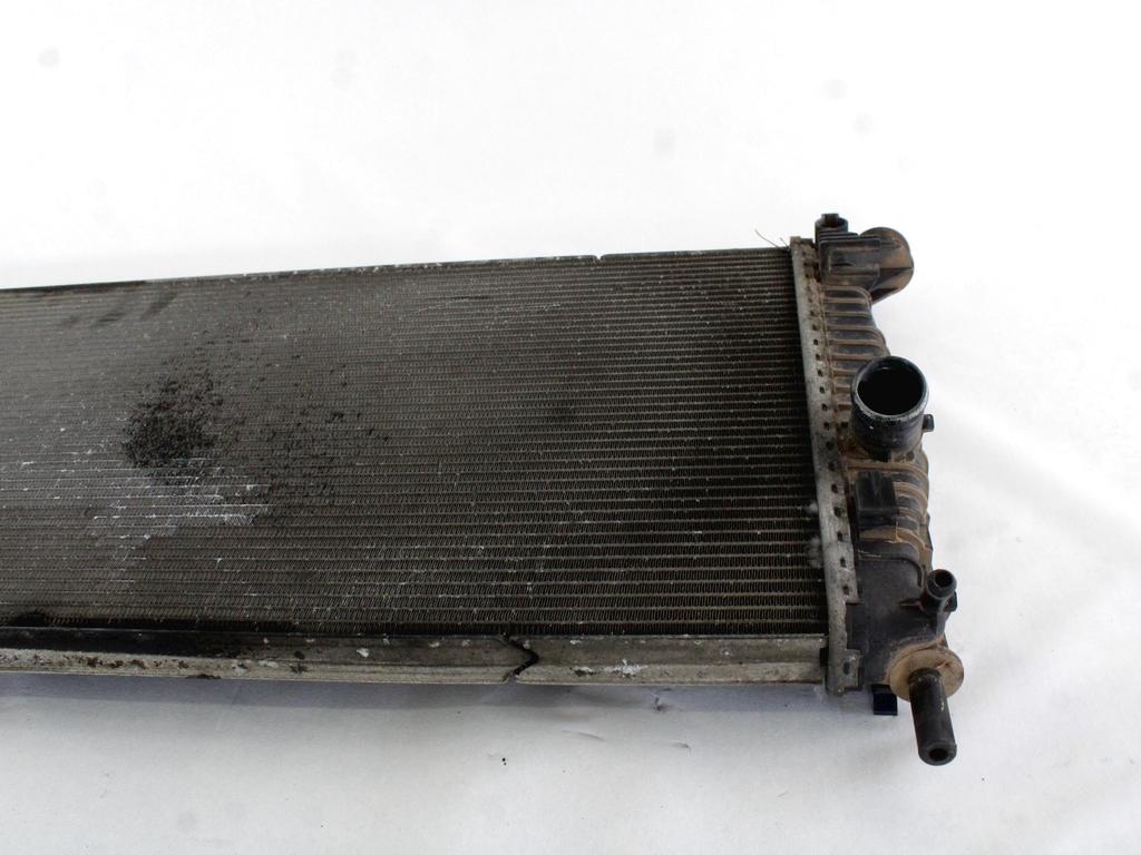 RADIATOR VODE OEM N. 3M5H8005TL ORIGINAL REZERVNI DEL VOLVO V50 545 R (2007 - 2012) DIESEL LETNIK 2010