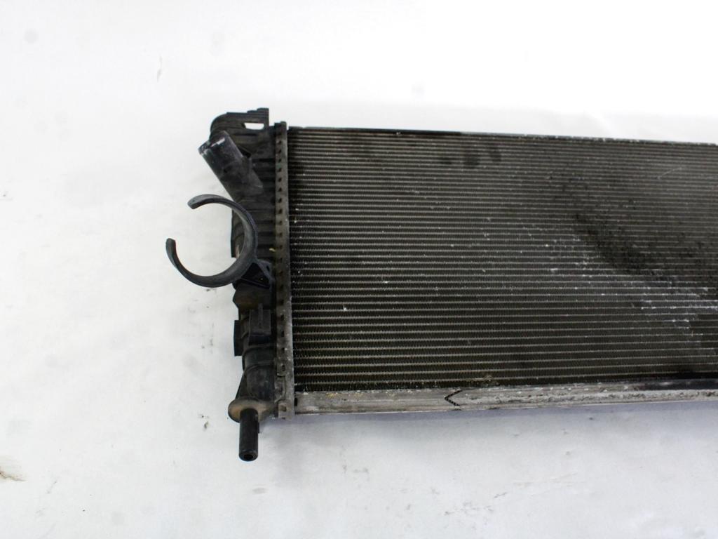 RADIATOR VODE OEM N. 3M5H8005TL ORIGINAL REZERVNI DEL VOLVO V50 545 R (2007 - 2012) DIESEL LETNIK 2010