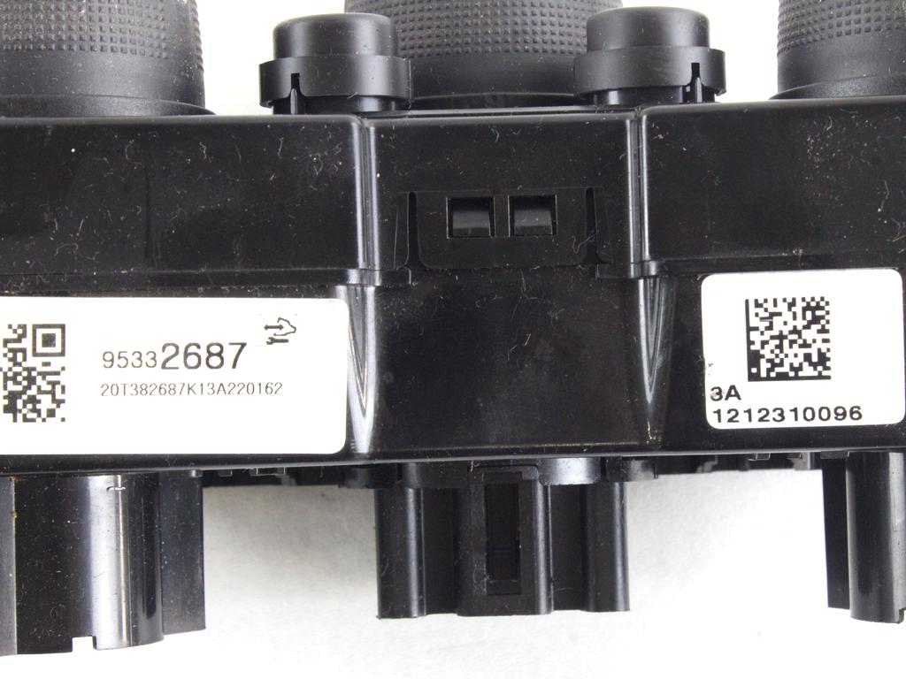 NADZOR KLIMATSKE NAPRAVE OEM N. 95332687 ORIGINAL REZERVNI DEL CHEVROLET AVEO MK2 T300 (2011 - 2015) DIESEL LETNIK 2013