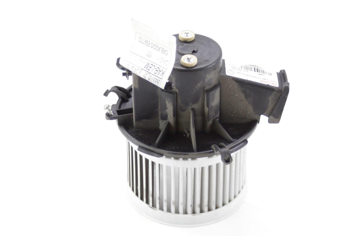 VENTILATOR  KABINE  OEM N. 77365525 ORIGINAL REZERVNI DEL FIAT PANDA 169 R (2009 - 2011) BENZINA LETNIK 2010