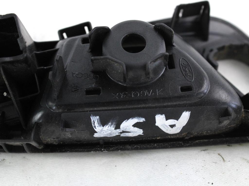 NOTRANJA KLJUKA  OEM N. F1EB-A22601-BAW ORIGINAL REZERVNI DEL FORD FOCUS MK3 R 4P/5P/SW (2014 - 2018)BENZINA LETNIK 2017