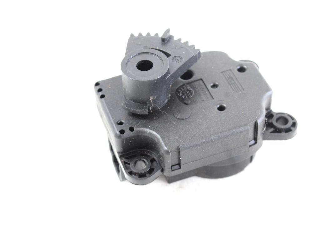 MOTORCEK OGREVANJA OEM N. AV6N-19E616-AA ORIGINAL REZERVNI DEL FORD FOCUS MK3 R 4P/5P/SW (2014 - 2018)BENZINA LETNIK 2017