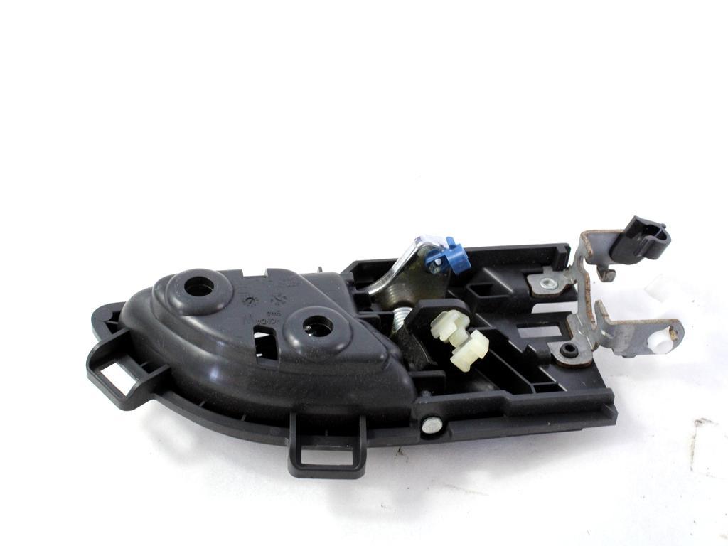 NOTRANJA KLJUKA  OEM N. 72120SWAA02ZA ORIGINAL REZERVNI DEL HONDA CRV RD MK3 (2006 -2012)DIESEL LETNIK 2012