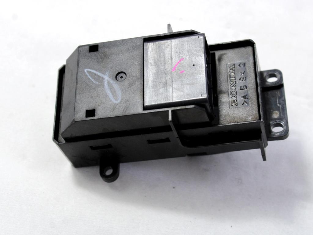 ZADNJE STIKALO OEM N. 35770-SWA-G010-M2 ORIGINAL REZERVNI DEL HONDA CRV RD MK3 (2006 -2012)DIESEL LETNIK 2012