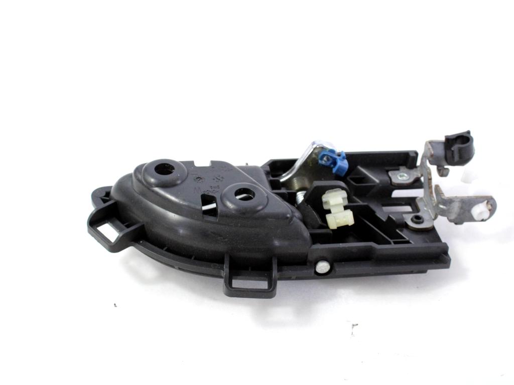 NOTRANJA KLJUKA  OEM N. 72120SWAA02ZA ORIGINAL REZERVNI DEL HONDA CRV RD MK3 (2006 -2012)DIESEL LETNIK 2012