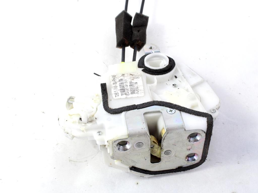 CENTRALNO ZAKLEPANJE ZADNJIH DESNIH VRAT OEM N. 72611-SWA-G1 ORIGINAL REZERVNI DEL HONDA CRV RD MK3 (2006 -2012)DIESEL LETNIK 2012