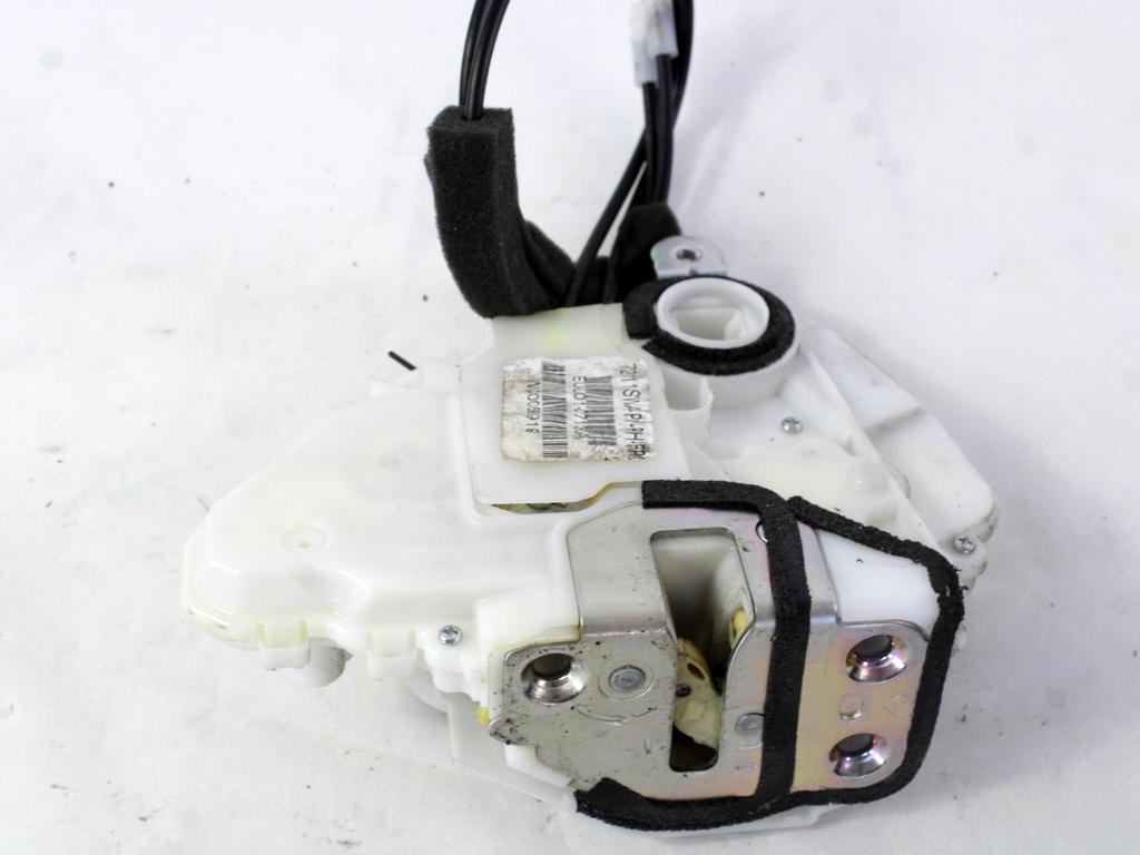 CENTRALNI ZAKLEP SPREDNJIH VRAT  OEM N. 72111-SWA-P1 ORIGINAL REZERVNI DEL HONDA CRV RD MK3 (2006 -2012)DIESEL LETNIK 2012