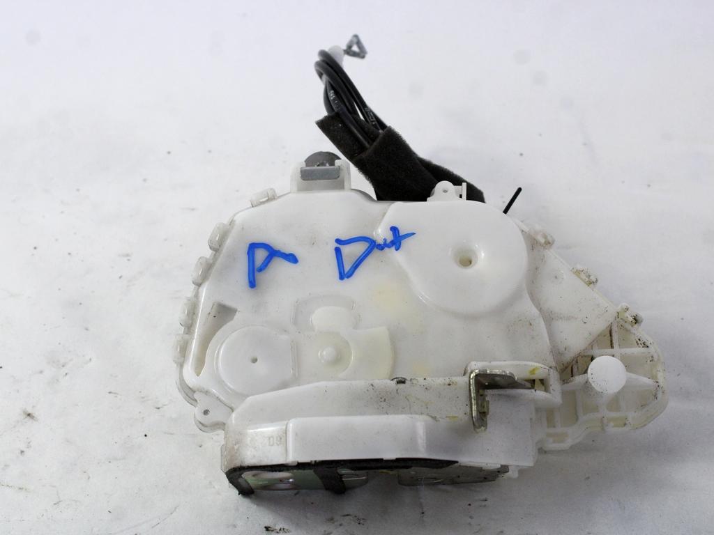 CENTRALNI ZAKLEP SPREDNJIH VRAT  OEM N. 72111-SWA-P1 ORIGINAL REZERVNI DEL HONDA CRV RD MK3 (2006 -2012)DIESEL LETNIK 2012