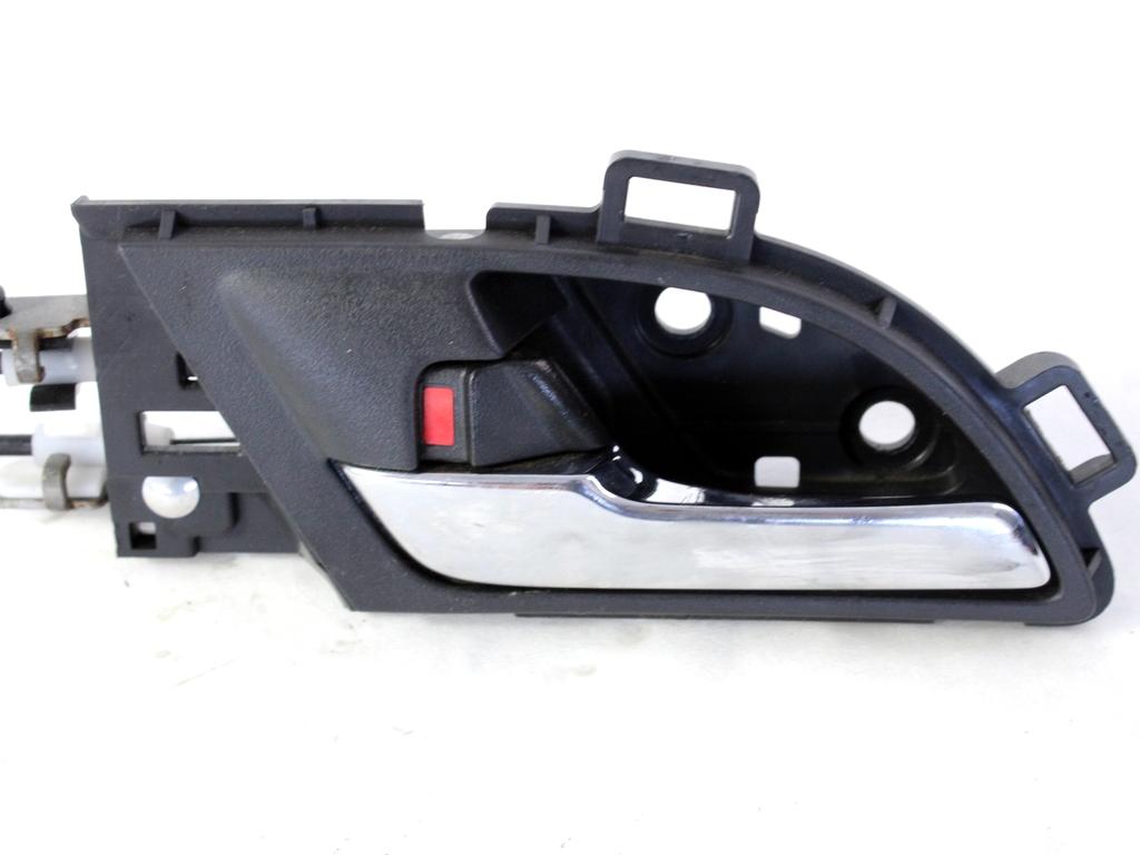 NOTRANJA KLJUKA  OEM N. 72160SWAA02ZA ORIGINAL REZERVNI DEL HONDA CRV RD MK3 (2006 -2012)DIESEL LETNIK 2012