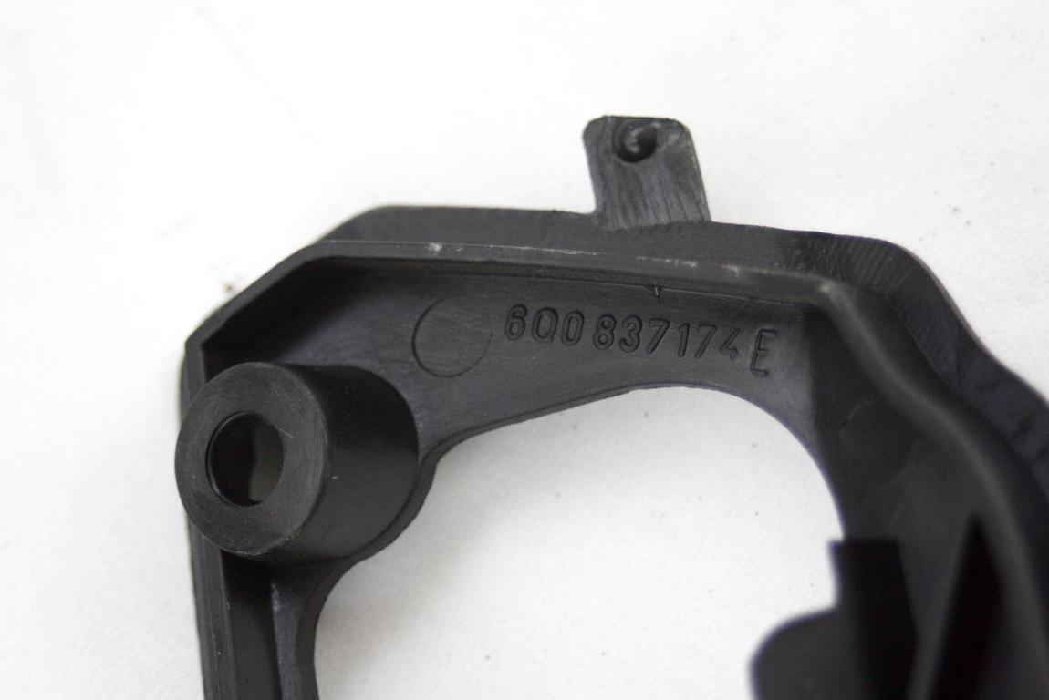 NOTRANJA KLJUKA  OEM N. 6Q0837174G ORIGINAL REZERVNI DEL VOLKSWAGEN POLO 9N R (2005 - 10/2009) DIESEL LETNIK 2006