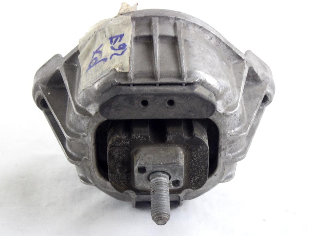 NOSILCI MOTORJA/DRUGO OEM N. 22116768800 ORIGINAL REZERVNI DEL BMW SERIE 3 BER/SW/COUPE/CABRIO E90/E91/E92/E93 (2005 -2009) DIESEL LETNIK 2007