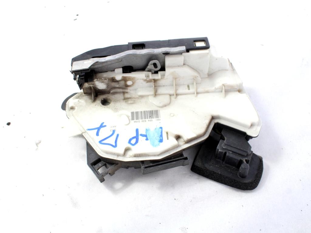 CENTRALNO ZAKLEPANJE ZADNJIH DESNIH VRAT OEM N. 6R4839016A ORIGINAL REZERVNI DEL VOLKSWAGEN POLO 6R1 6C1 R (02/2014 - 2017) DIESEL LETNIK 2015