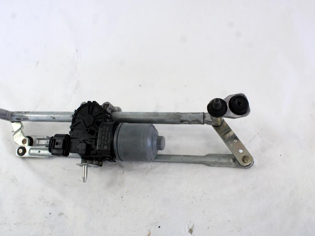 MOTORCEK PREDNJIH BRISALCEV OEM N. 6R1955119A ORIGINAL REZERVNI DEL VOLKSWAGEN POLO 6R1 6C1 R (02/2014 - 2017) DIESEL LETNIK 2015