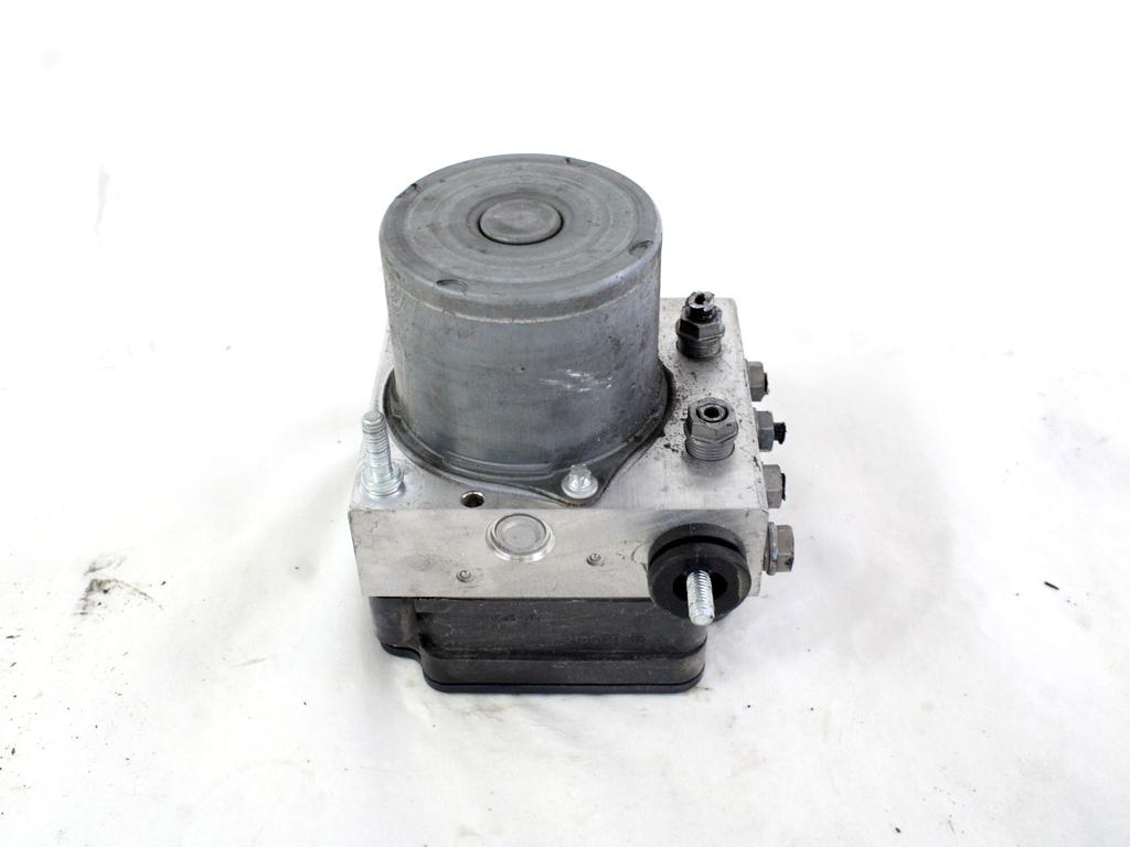 ABS AGREGAT S PUMPO OEM N. 6C0614517G ORIGINAL REZERVNI DEL VOLKSWAGEN POLO 6R1 6C1 R (02/2014 - 2017) DIESEL LETNIK 2015