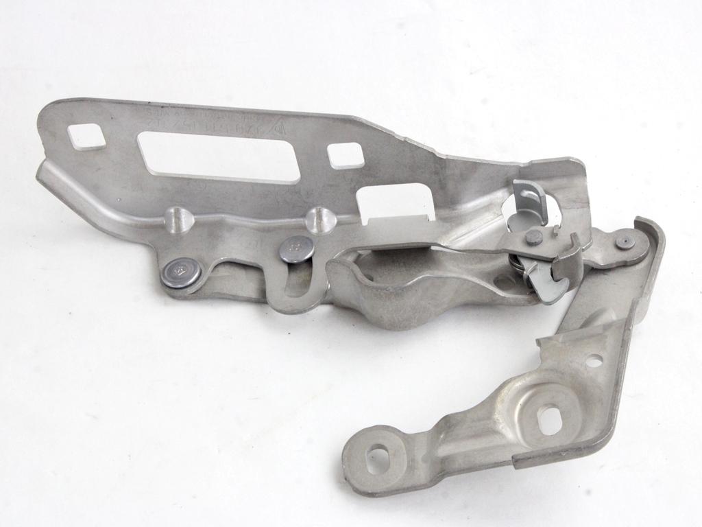 PANTI POKROVA MOTORJA OEM N. 97051115202 ORIGINAL REZERVNI DEL PORSCHE PANAMERA 970 MK1 (2009 - 2016) LETNIK 2009