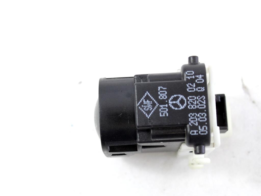 ZADNJE STIKALO OEM N. A2038200210 ORIGINAL REZERVNI DEL MERCEDES CLASSE C W203 BER/SW (2000 - 2007) DIESEL LETNIK 2002