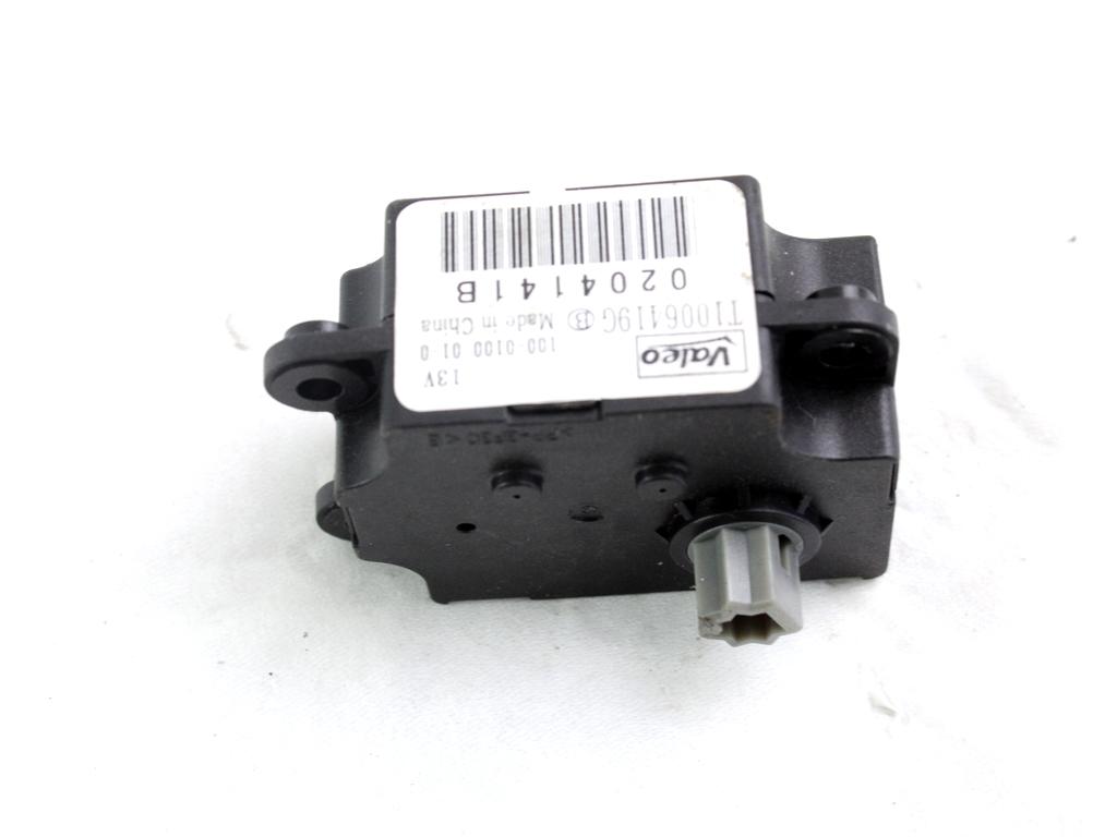 MOTORCEK OGREVANJA OEM N. T1006419G ORIGINAL REZERVNI DEL PEUGEOT 208 CA CC MK1 (2012 -2019) DIESEL LETNIK 2014