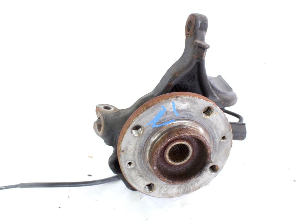 VRTLJIVI LEZAJ DESNO / PESTO KOLESA Z LEZAJEM SPREDAJ OEM N. 1607557580 ORIGINAL REZERVNI DEL PEUGEOT 208 CA CC MK1 (2012 -2019) DIESEL LETNIK 2014