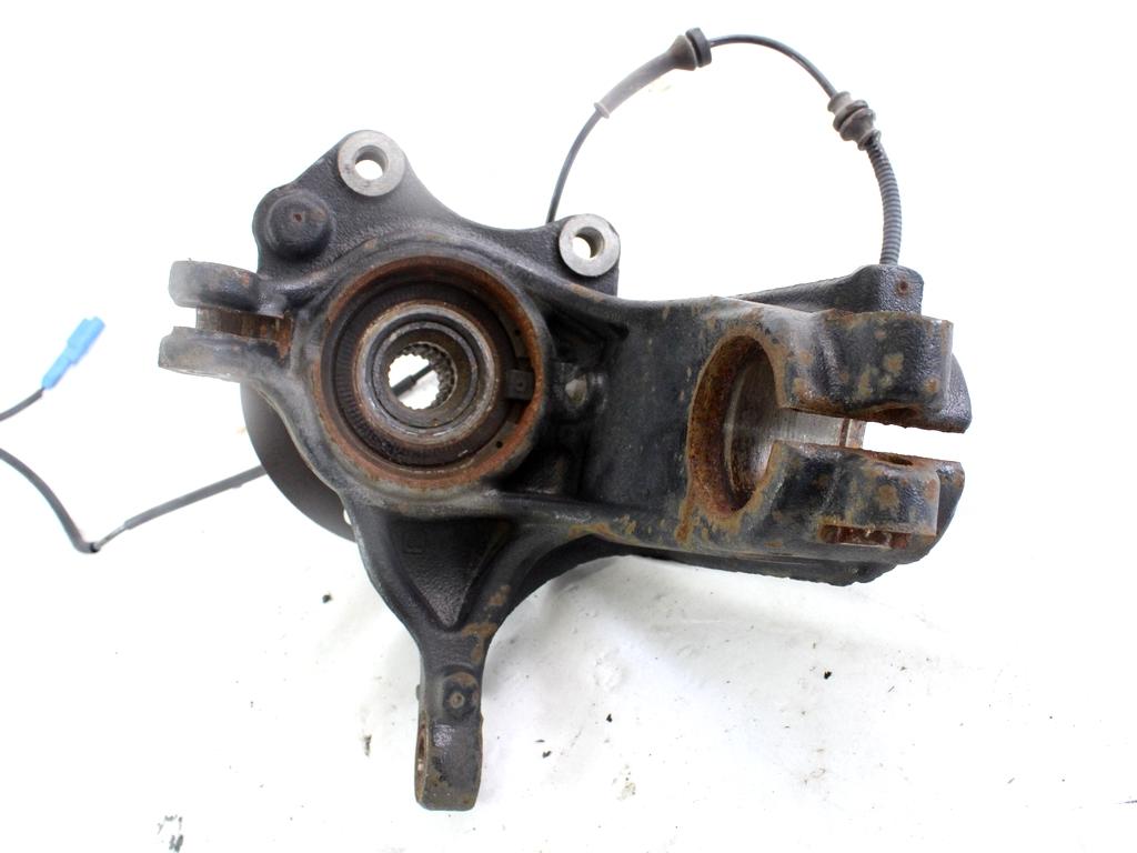 VRTLJIVI LEZAJ DESNO / PESTO KOLESA Z LEZAJEM SPREDAJ OEM N. 1607557580 ORIGINAL REZERVNI DEL PEUGEOT 208 CA CC MK1 (2012 -2019) DIESEL LETNIK 2014