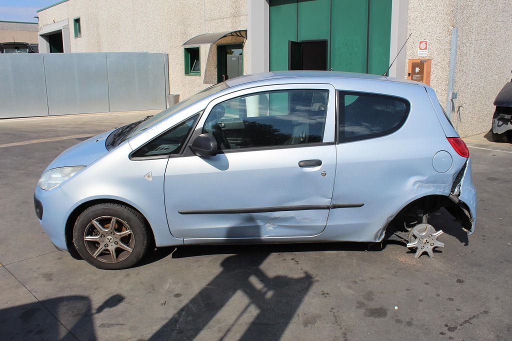 MITSUBISHI COLT 1.1 B 55KW 5M 3P (2006) RICAMBI IN MAGAZZINO