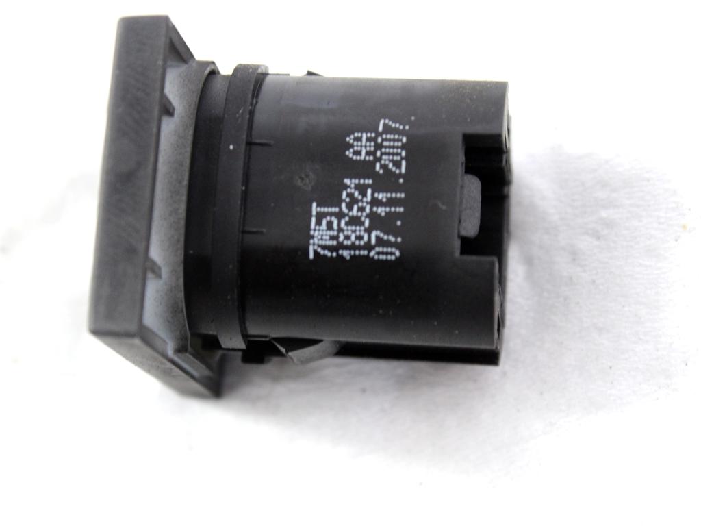 RAZLICNA STIKALA  OEM N. 3M5T-18C621-AA ORIGINAL REZERVNI DEL FORD FOCUS CMAX DM2 MK1 R (04/2007 - 2010) DIESEL LETNIK 2007