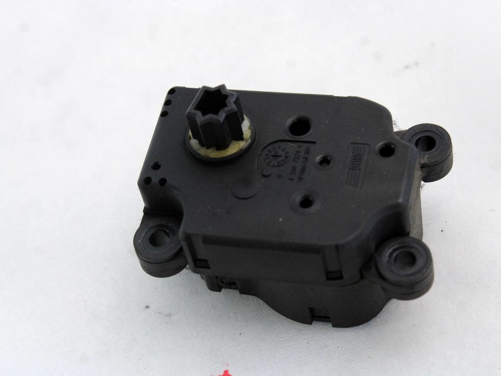 MOTORCEK OGREVANJA OEM N. 3M5H-19E616-AB ORIGINAL REZERVNI DEL FORD FOCUS CMAX DM2 MK1 R (04/2007 - 2010) DIESEL LETNIK 2007