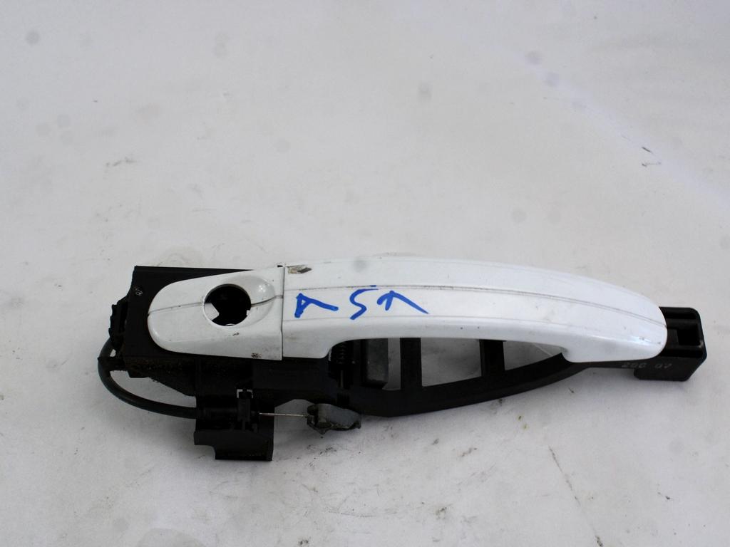 ZUNANJA KLJUKA SPREDNJA LEVA VRATA OEM N. 1305822 ORIGINAL REZERVNI DEL FORD FOCUS CMAX DM2 MK1 R (04/2007 - 2010) DIESEL LETNIK 2007