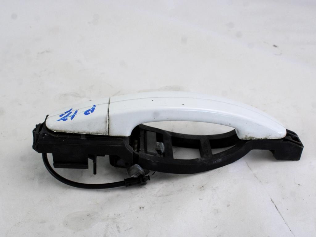 ZUNANJA KLJUKA ZADNJA DESNA VRATA OEM N. 1305822 ORIGINAL REZERVNI DEL FORD FOCUS CMAX DM2 MK1 R (04/2007 - 2010) DIESEL LETNIK 2007