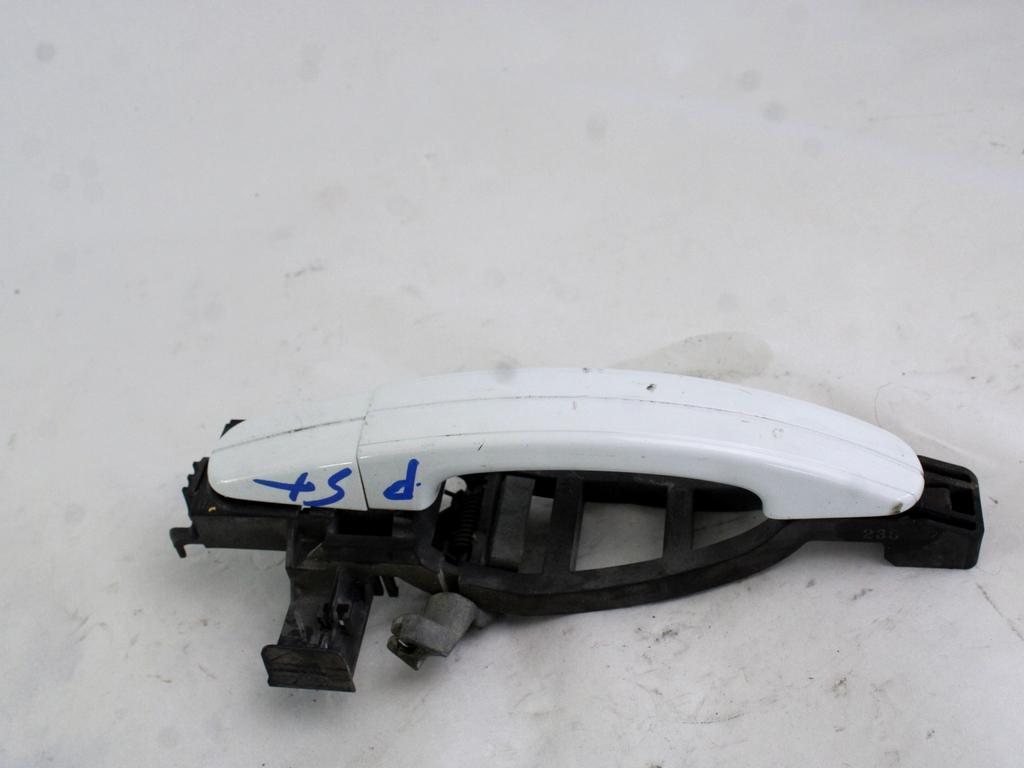 ZUNANJA KLJUKA ZADNJA LEVA VRATA OEM N. 1305822 ORIGINAL REZERVNI DEL FORD FOCUS CMAX DM2 MK1 R (04/2007 - 2010) DIESEL LETNIK 2007