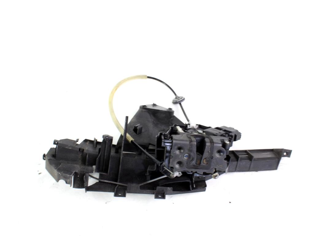 CENTRALNO ZAKLEPANJE PREDNIH LEVIH VRAT OEM N. 3M5A-R21813-ER ORIGINAL REZERVNI DEL FORD FOCUS CMAX DM2 MK1 R (04/2007 - 2010) DIESEL LETNIK 2007