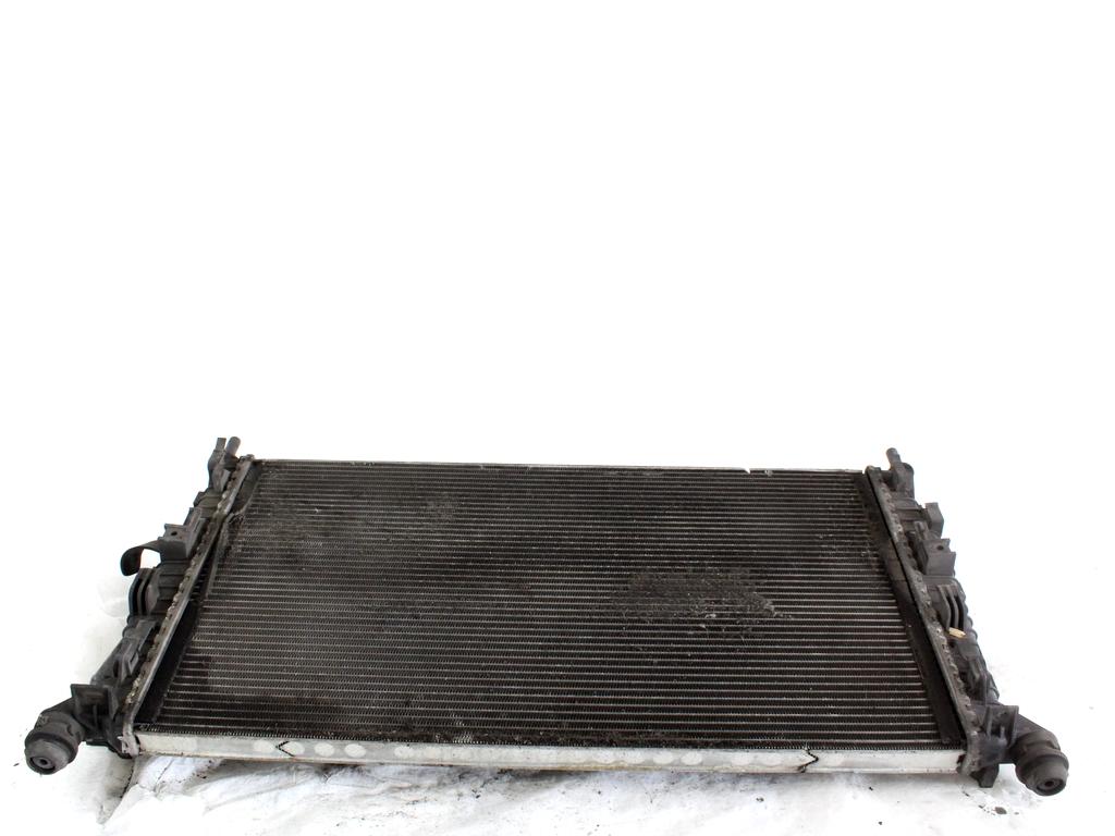 RADIATOR VODE OEM N. 3M5H-8005-TL ORIGINAL REZERVNI DEL FORD FOCUS CMAX DM2 MK1 R (04/2007 - 2010) DIESEL LETNIK 2007