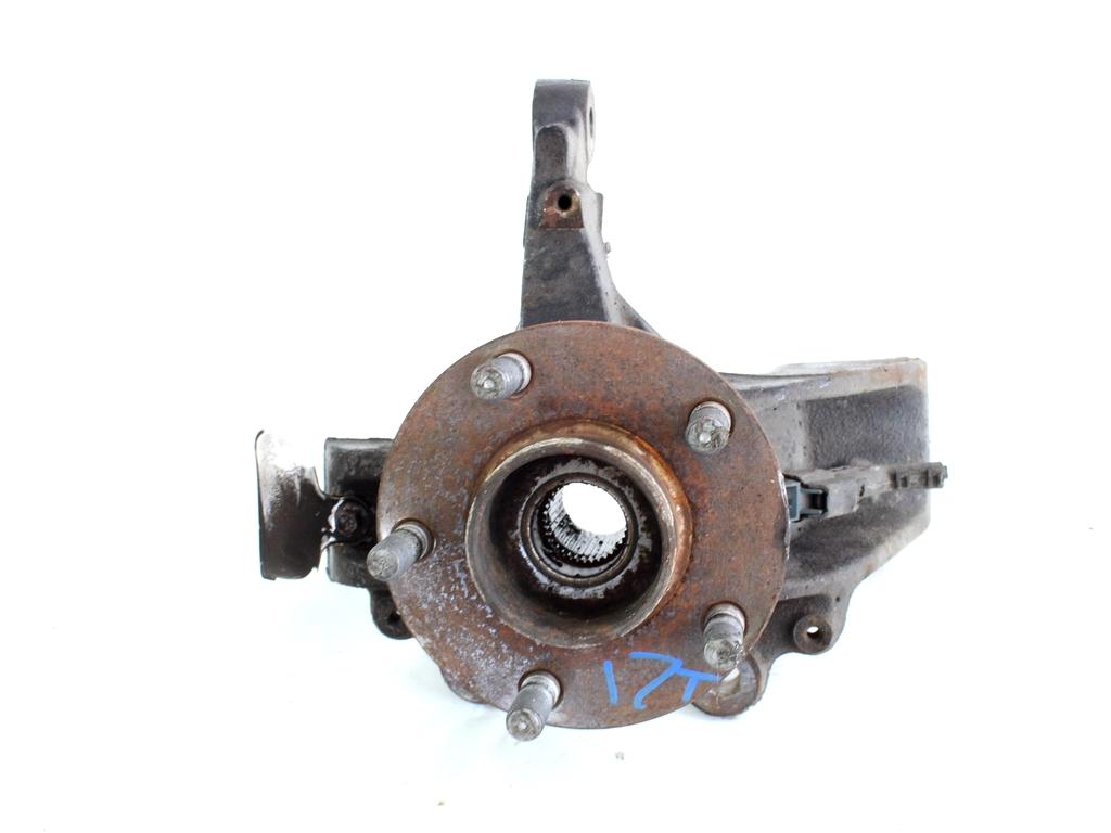 VRTLJIVI LEZAJ DESNO / PESTO KOLESA Z LEZAJEM SPREDAJ OEM N. 3M51-3K170-BH ORIGINAL REZERVNI DEL FORD FOCUS CMAX DM2 MK1 R (04/2007 - 2010) DIESEL LETNIK 2007