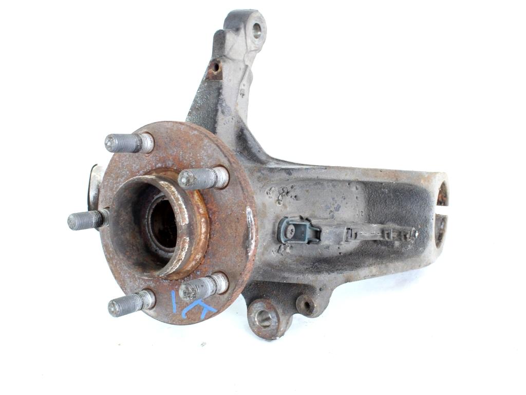 VRTLJIVI LEZAJ DESNO / PESTO KOLESA Z LEZAJEM SPREDAJ OEM N. 3M51-3K170-BH ORIGINAL REZERVNI DEL FORD FOCUS CMAX DM2 MK1 R (04/2007 - 2010) DIESEL LETNIK 2007