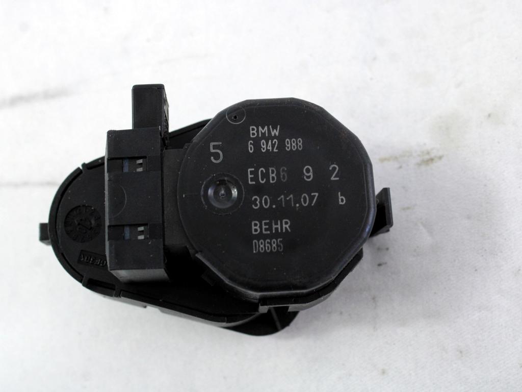 MOTORCEK OGREVANJA OEM N. 6942988 ORIGINAL REZERVNI DEL BMW SERIE 5 E60 E61 (2003 - 2010) DIESEL LETNIK 2008