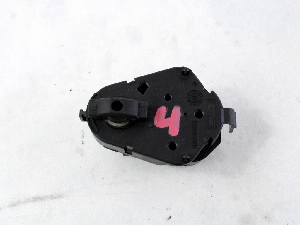 MOTORCEK OGREVANJA OEM N. 6942993 ORIGINAL REZERVNI DEL BMW SERIE 5 E60 E61 (2003 - 2010) DIESEL LETNIK 2008